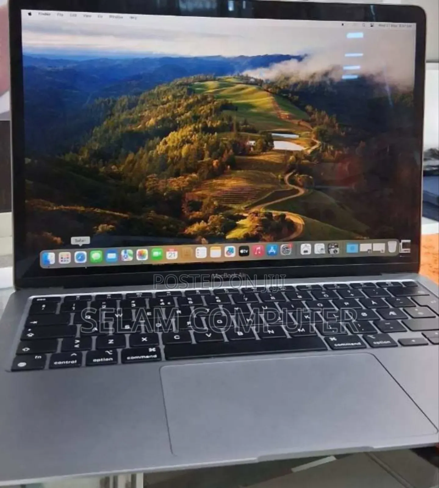 New Laptop Apple MacBook Air 2020 M1 8GB Apple M1 SSD 256GB