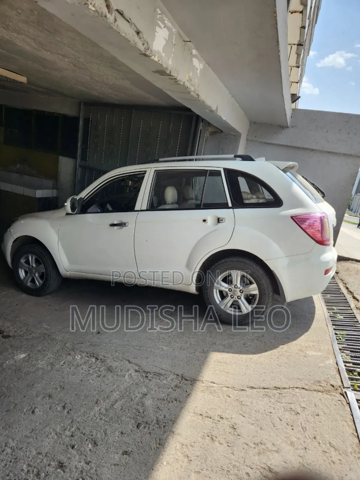 Lifan 520 2012 White