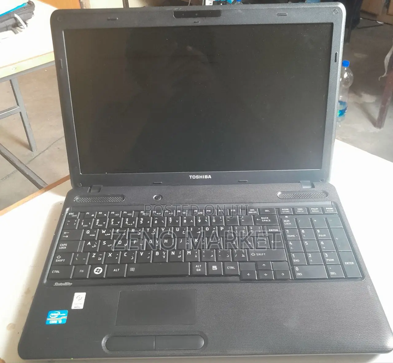 Laptop Toshiba Satellite C665 8GB Intel Core 3 HDD 500GB