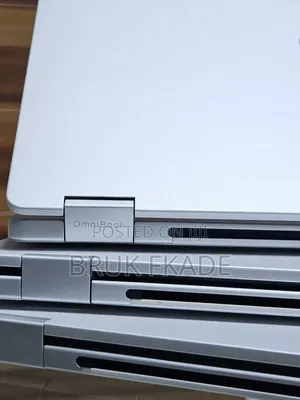 New Laptop HP OmniBook 5 14" 8GB AMD Ryzen 5 SSD 512GB