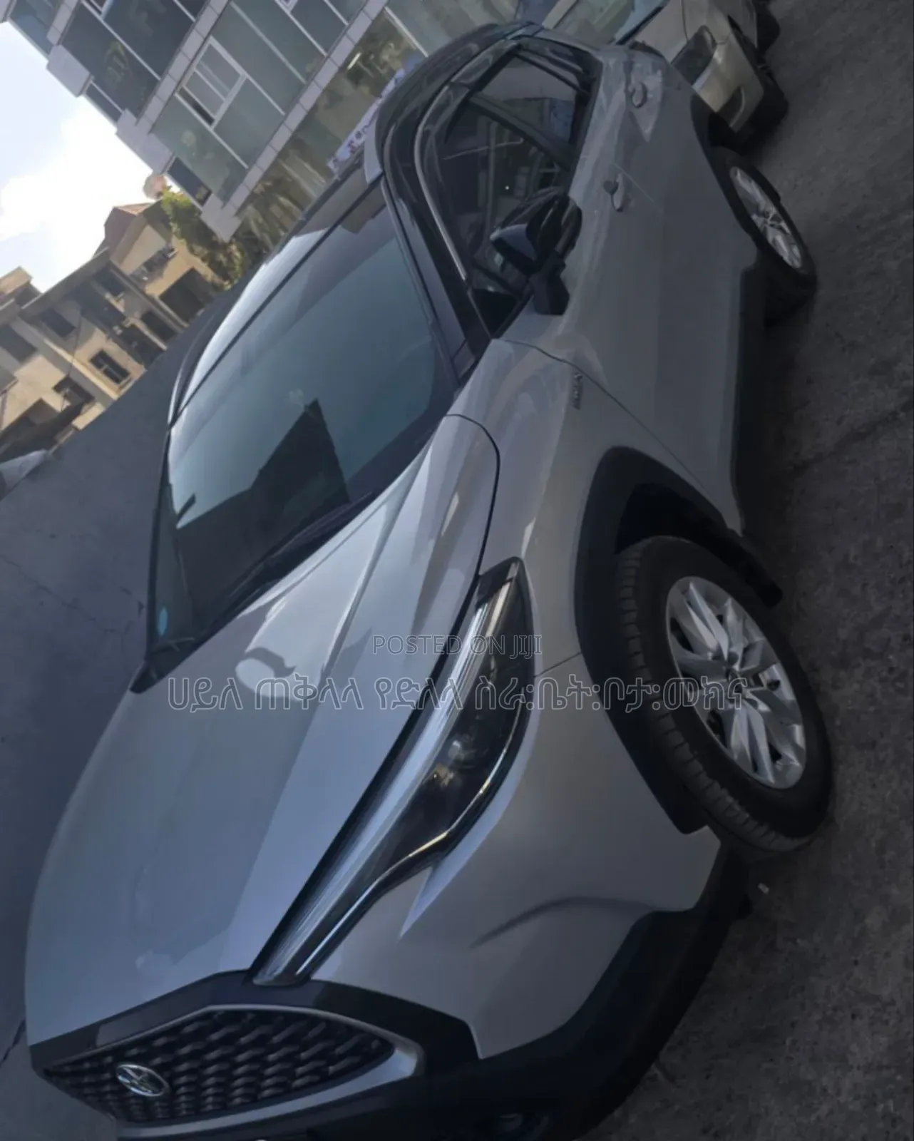 Toyota Corolla Cross Hybrid 2024 Silver