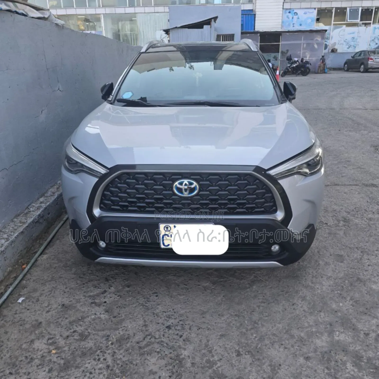 Toyota Corolla Cross Hybrid 2024 Silver