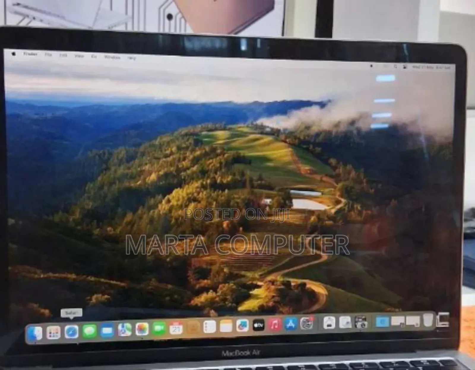 New Laptop Apple MacBook Air 2020 M1 8GB Apple M1 SSD 256GB