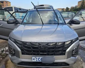 Hyundai Creta 2024 Gray