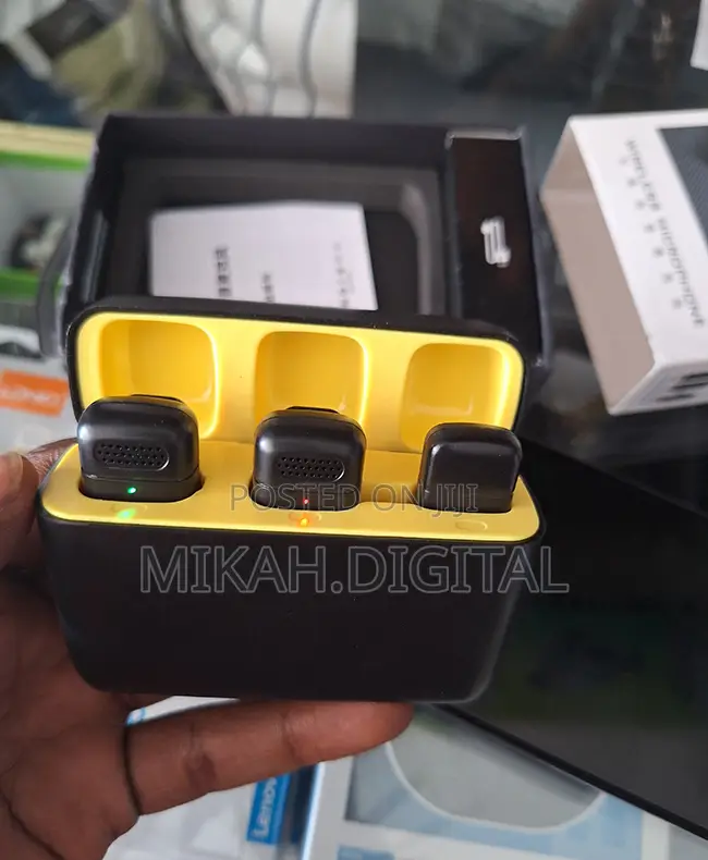 Wireless Microphone With Power Bank For Type-c Or iPhone