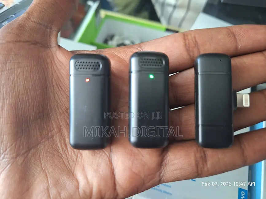 Wireless Microphone With Power Bank For Type-c Or iPhone
