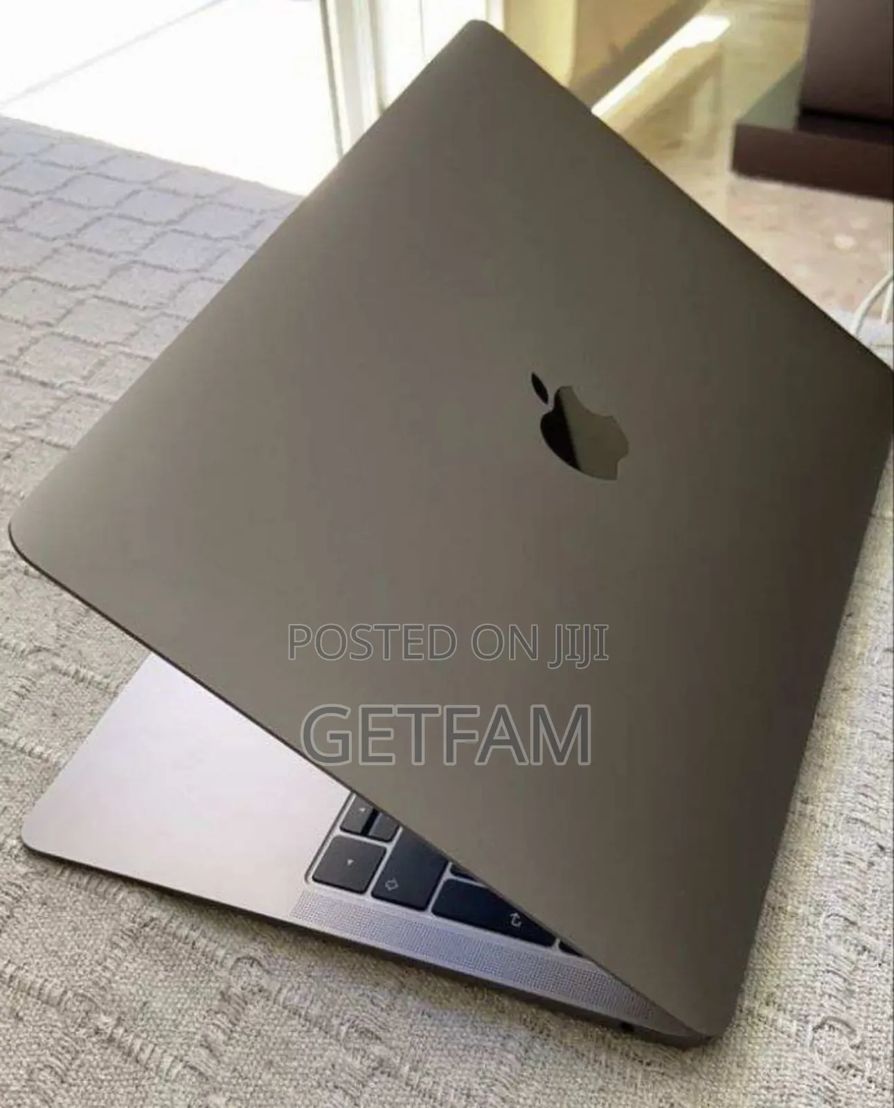 New Laptop Apple MacBook Air 2020 M1 8GB Apple M1 SSD 256GB