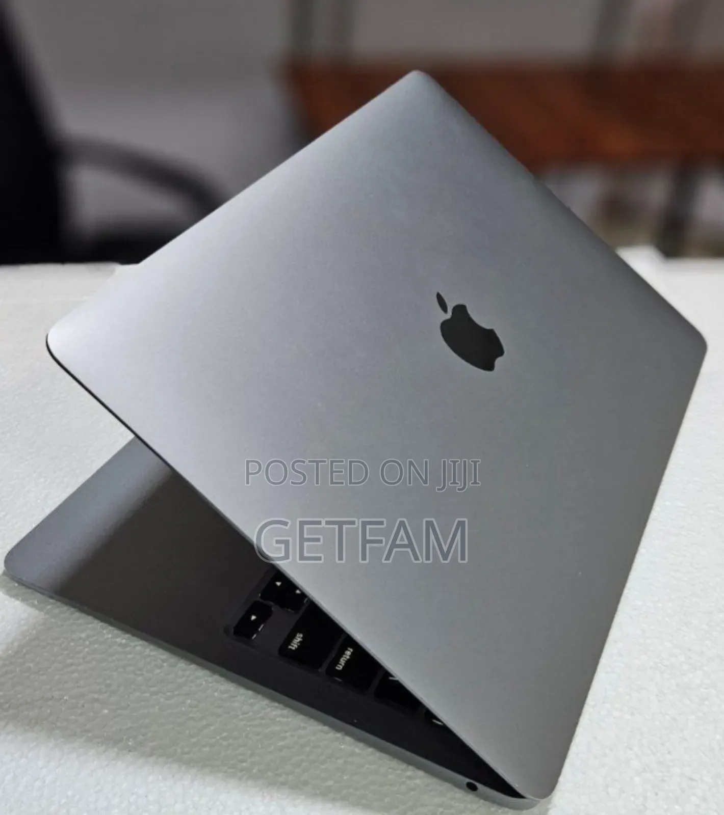 New Laptop Apple MacBook Air 2020 M1 8GB Apple M1 SSD 256GB