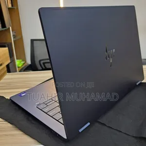 New Laptop HP OmniBook 5 Flip 16GB Intel Core 7 SSD 1T