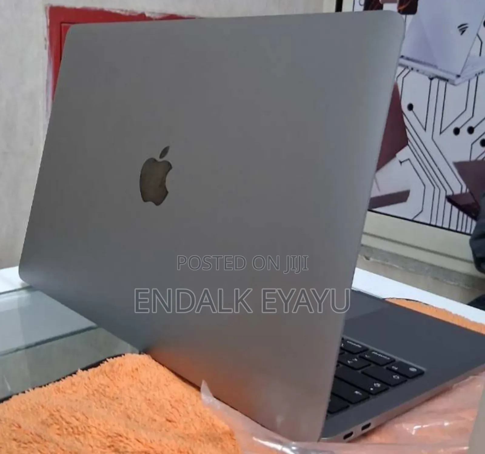 New Laptop Apple MacBook Air 2020 M1 8GB Apple M1 SSD 256GB
