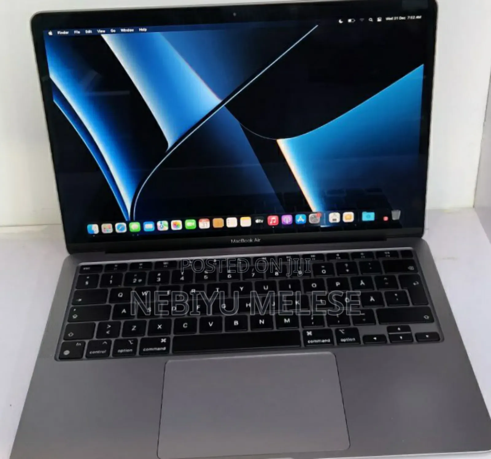 New Laptop Apple MacBook Air 2020 M1 16GB Apple M1 SSD 256GB