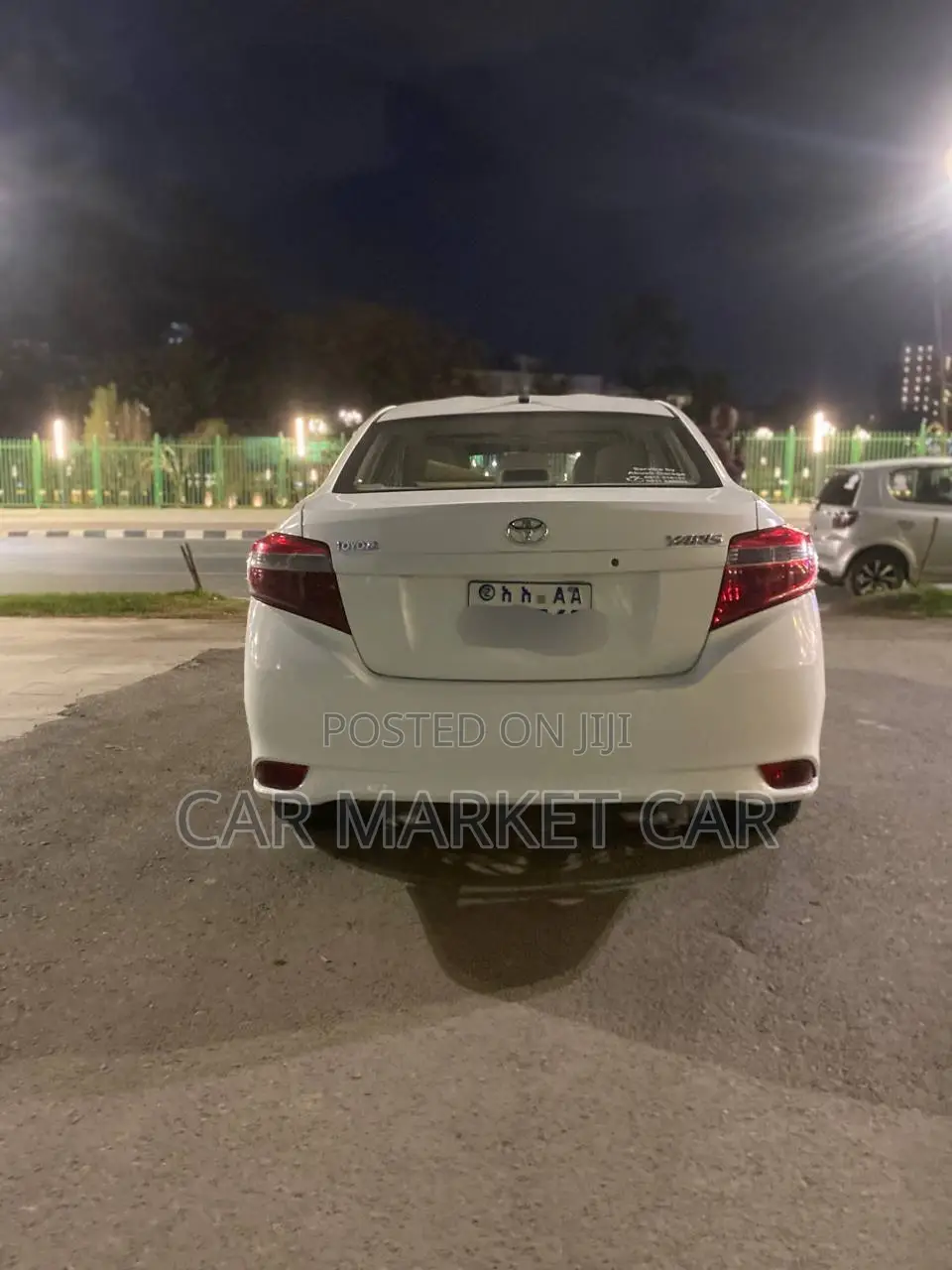 Toyota Yaris SE Hatchback 5dr 2013 White