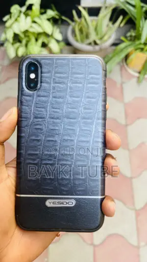 Apple iPhone X 64 GB Black