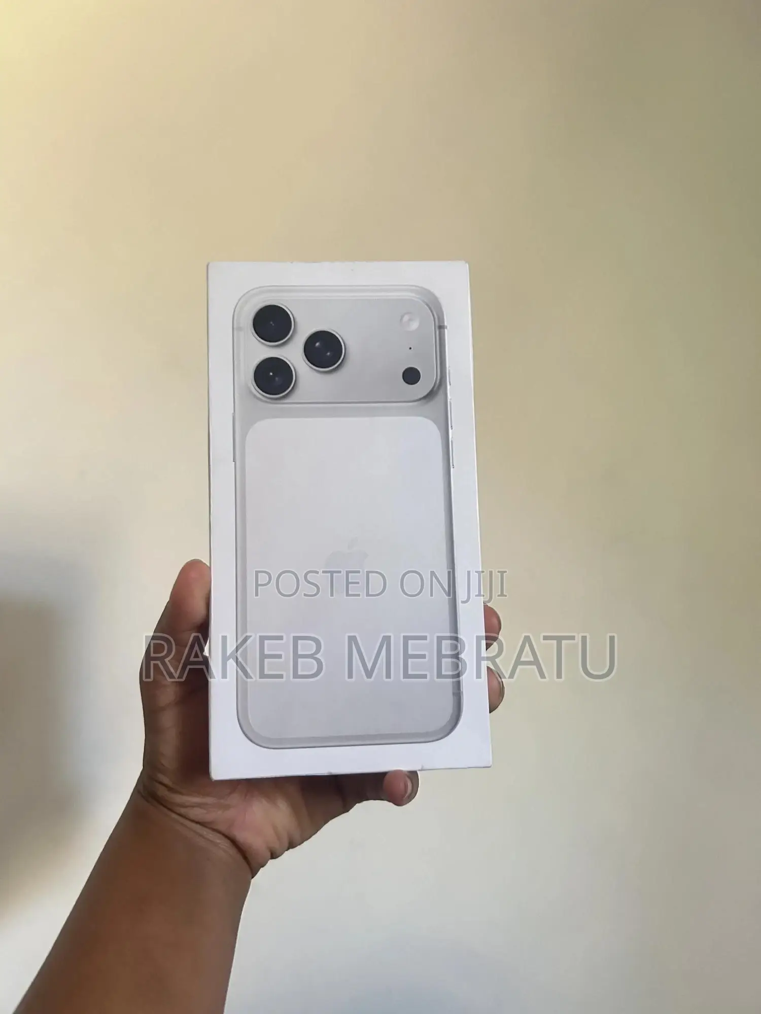 New Apple iPhone 17 Pro Max 256 GB Silver