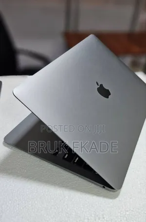 New Laptop Apple MacBook Air 2020 M1 8GB Apple M1 SSD 256GB