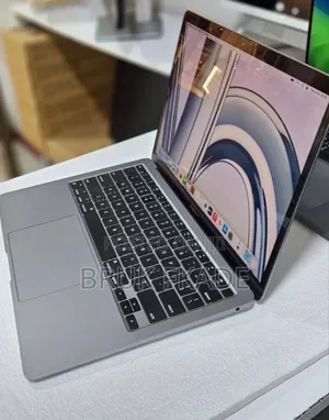 New Laptop Apple MacBook Air 2020 M1 8GB Apple M1 SSD 256GB