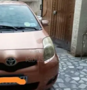 Toyota Yaris 1.5 2008 Orange