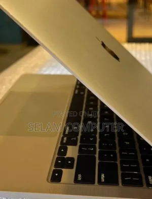 New Laptop Apple MacBook Air 2020 M1 8GB Intel Core I5 SSD 256GB