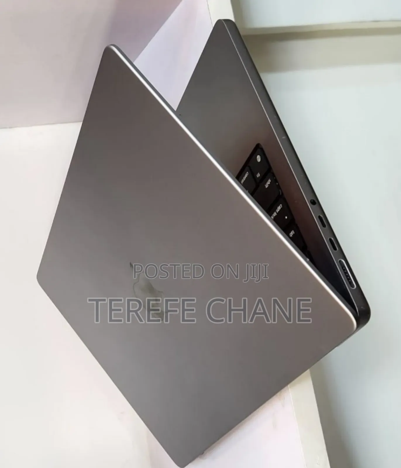 New Laptop Apple MacBook Pro M1 16GB Intel Core I7 SSD 512GB