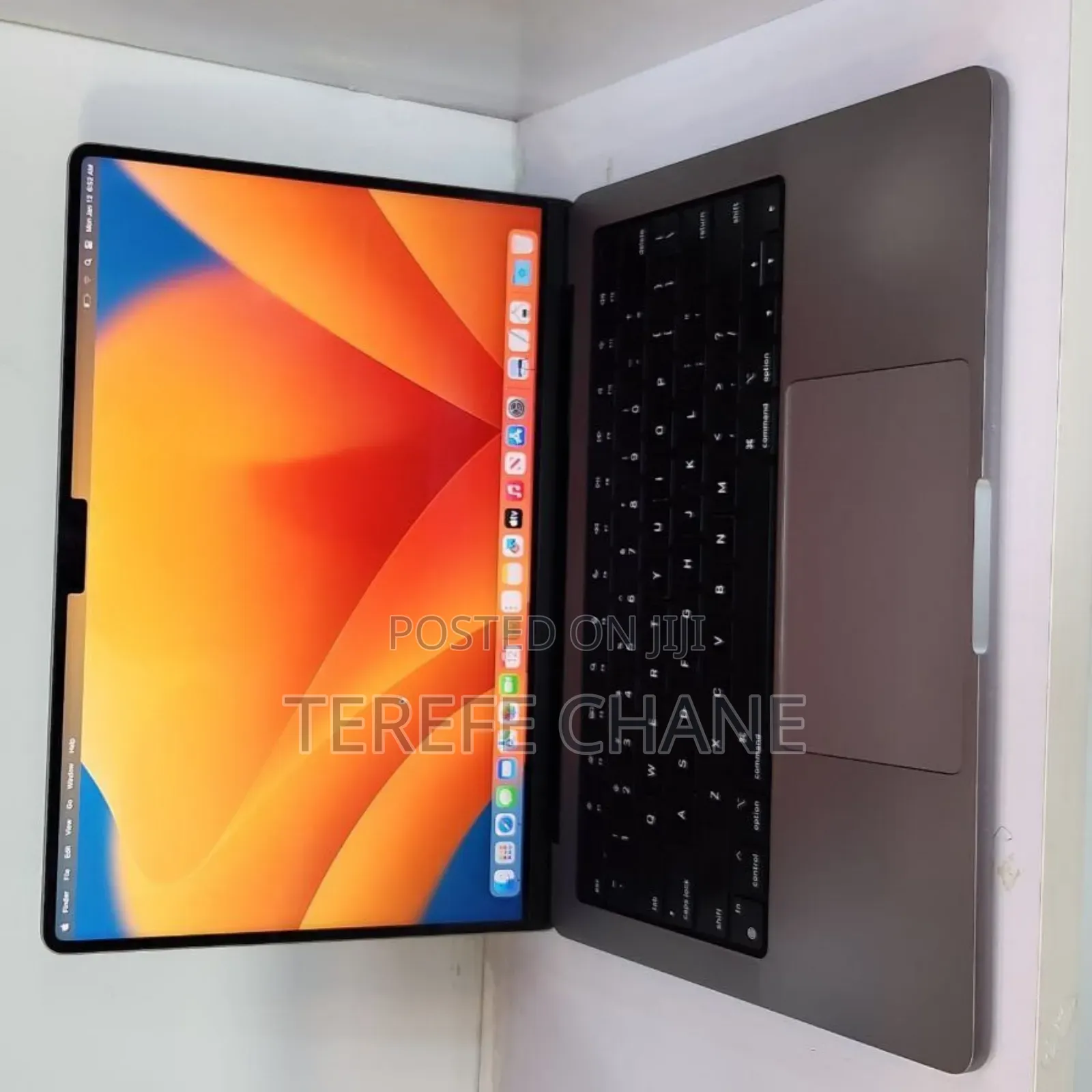 New Laptop Apple MacBook Pro M1 16GB Intel Core I7 SSD 512GB
