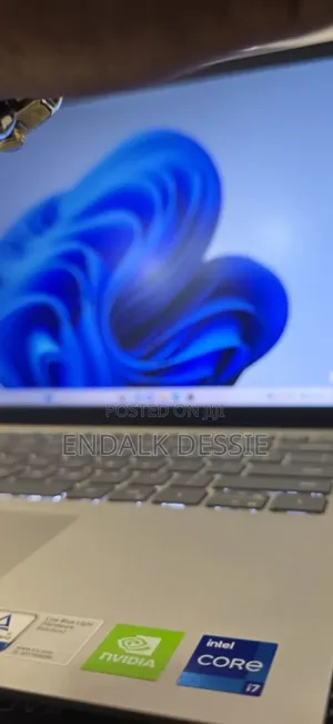 New Laptop Dell Inspiron 15 16GB Intel Core I7 SSD 512GB