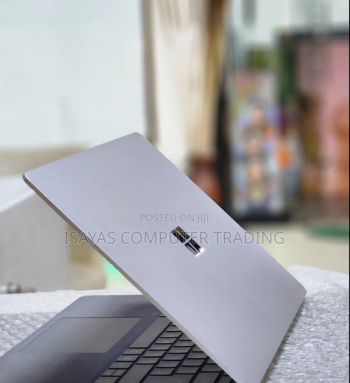 New Laptop Microsoft Surface 8GB Intel Core I5 SSD 512GB