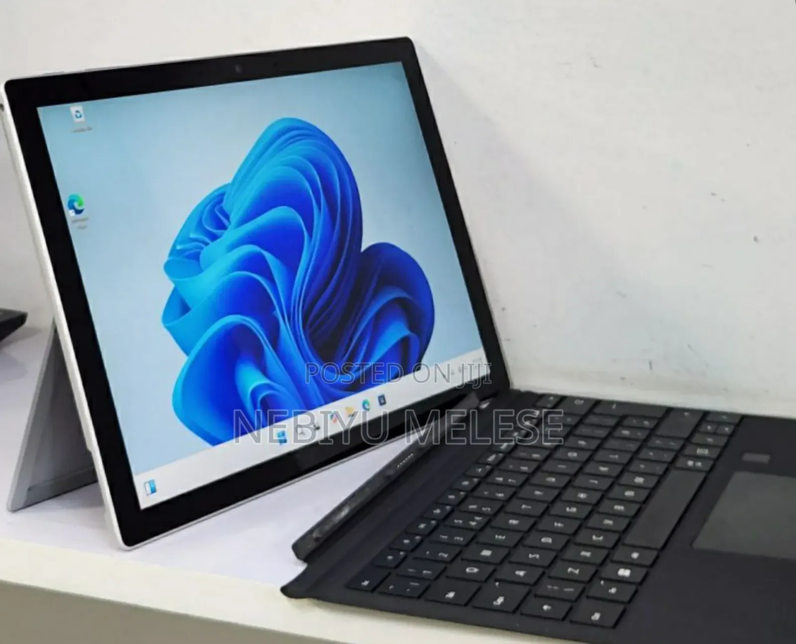 New Laptop Microsoft Surface Pro 7+ 16GB Intel Core I5 SSD 256GB