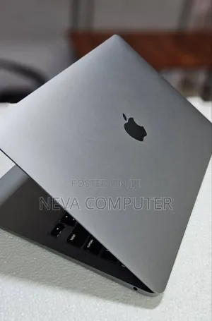 New Laptop Apple MacBook Air 2020 M1 8GB Apple M1 SSD 256GB