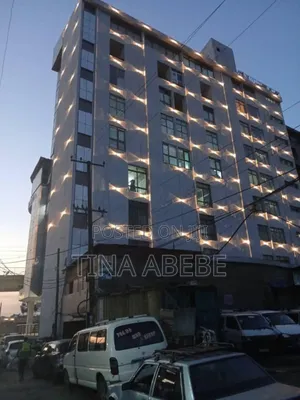 አስቸካይ የሚሸጥ የንግድ ህንፃ ባንክ እዳ ያለበት