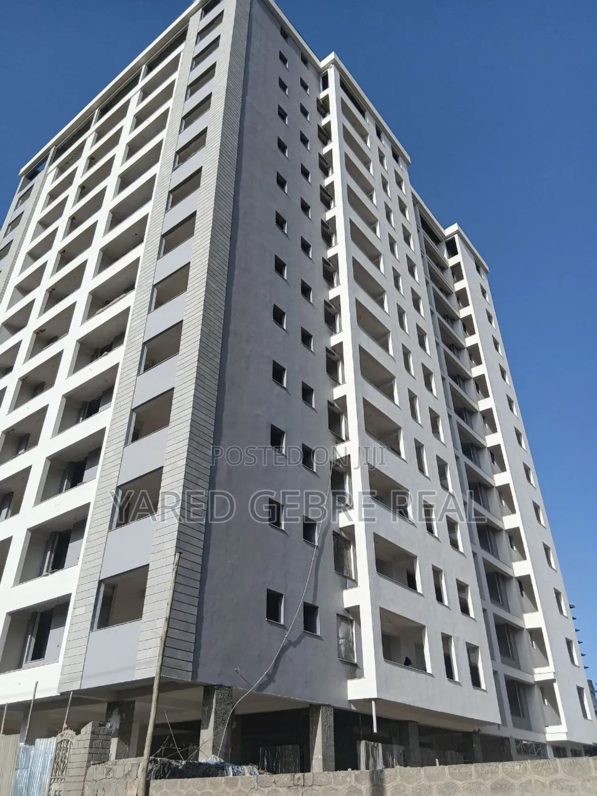 3bdrm Apartment in Cmc:የተባበሩት ኮምፓውንድ, Yeka for sale