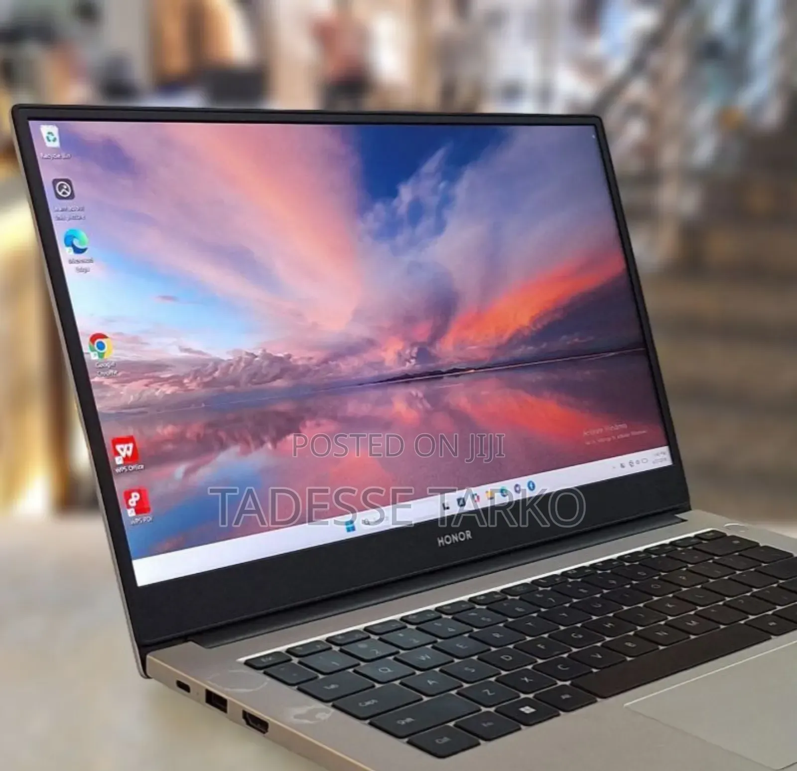 New Laptop 8GB AMD Ryzen 5 SSD 512GB