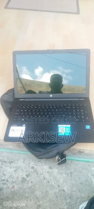 Laptop HP 15-Dw0037wm 4GB Intel Celeron HDD 500GB