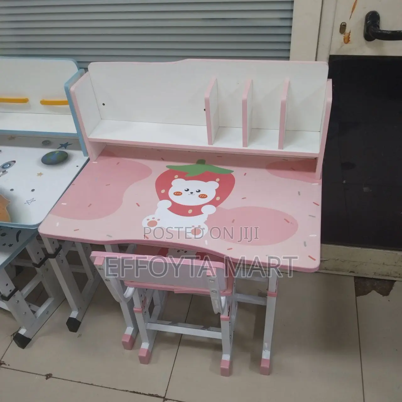 Children's Study Table And Chair ዘመናዊ የልጆች የጥናት ጠረጴዛ እና ወንበር