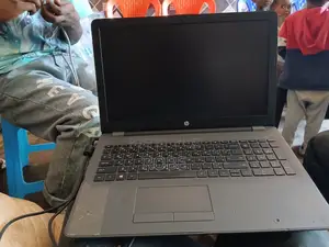 Laptop HP 240 G3 8GB Intel Core I3 HDD 500GB