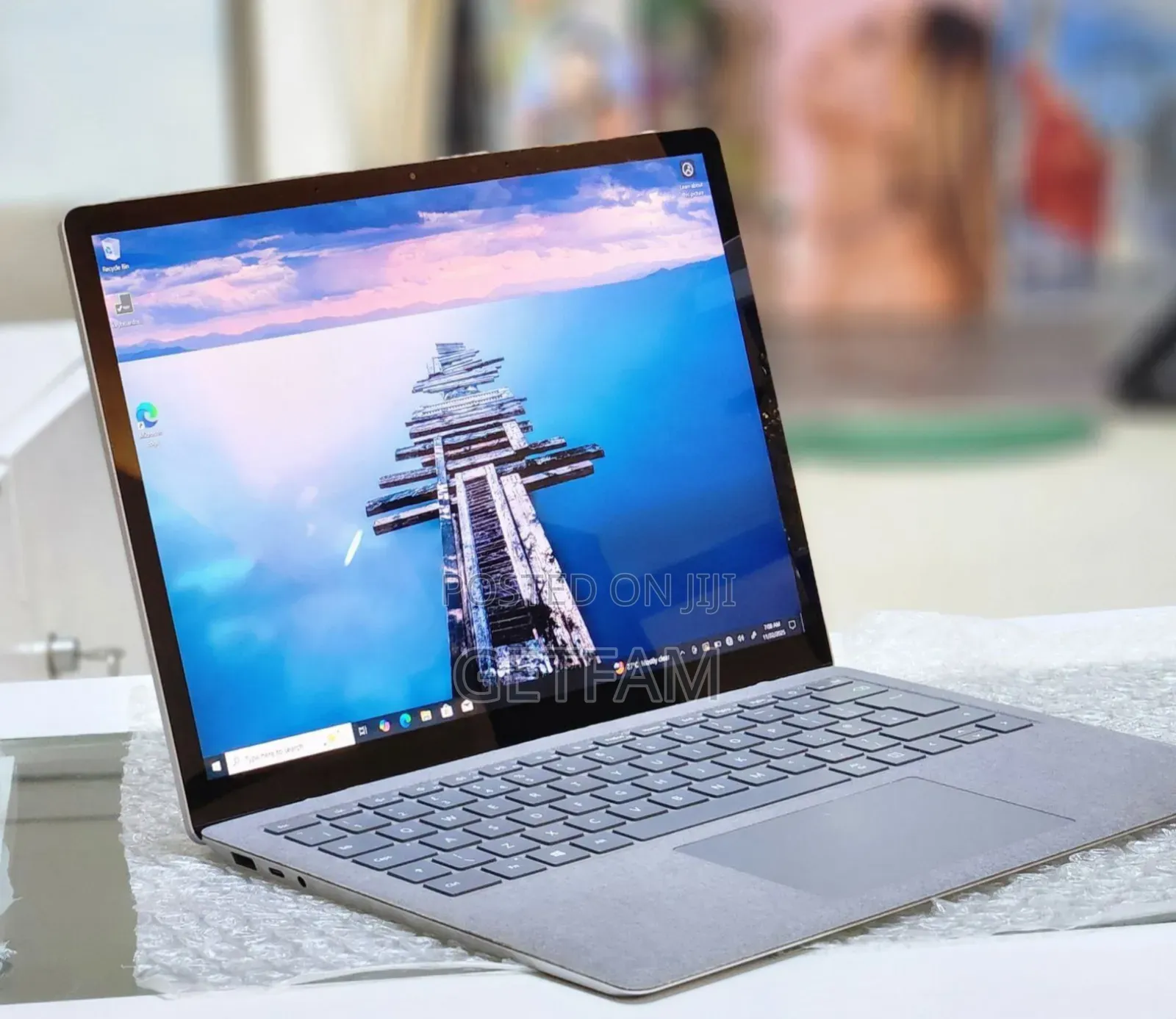 New Laptop Microsoft Surface 8GB Intel SSD 512GB