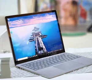 New Laptop Microsoft Surface 8GB Intel SSD 512GB