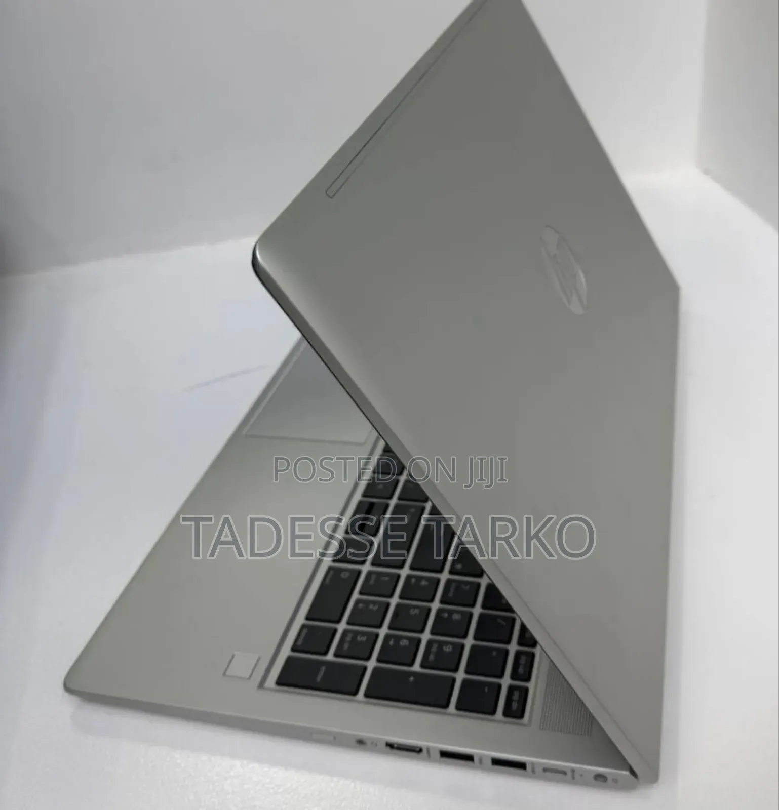 New Laptop HP 8GB AMD Ryzen 5 SSD 512GB