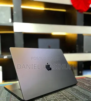 New Apple MacBook Pro 2024 M4 Max 16-inch 48GB Apple M4 Pro SSD 2T