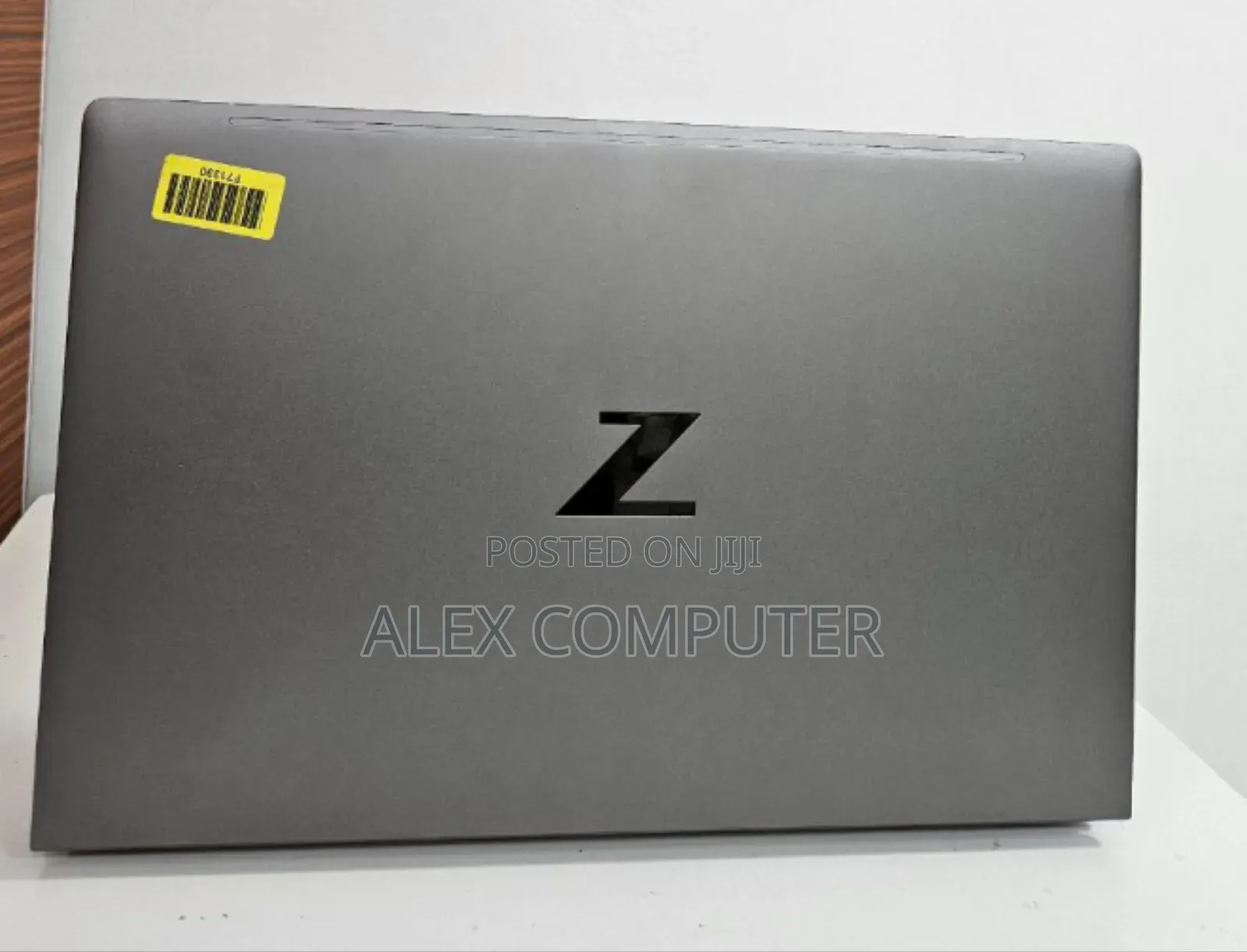 New Laptop HP ZBook Firefly G8 16GB Intel Core i7 SSD 512GB