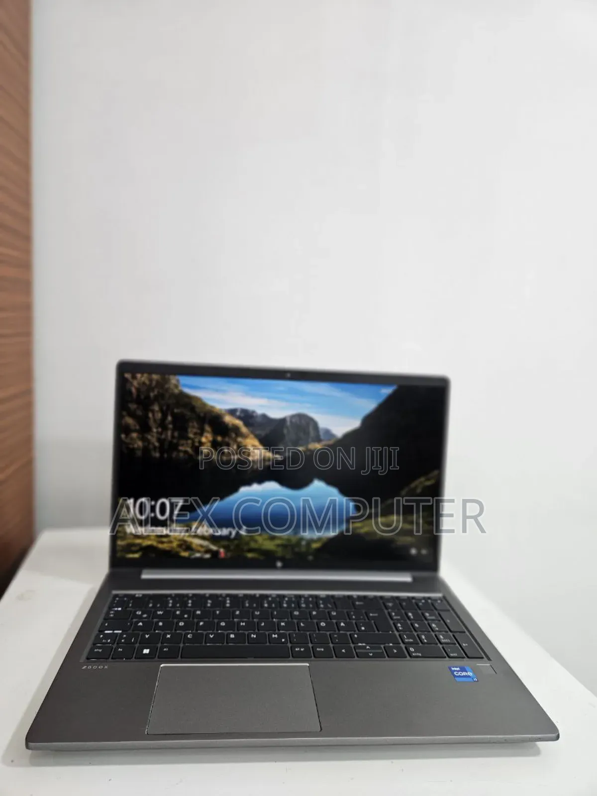 New Laptop HP ZBook Firefly G8 16GB Intel Core i7 SSD 512GB