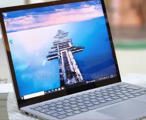 New Laptop Microsoft Surface 8GB Intel Core I5 SSD 512GB