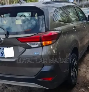 Toyota Rush 2021 Gray