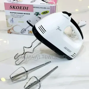 Hand Mixer With Turbo Botton