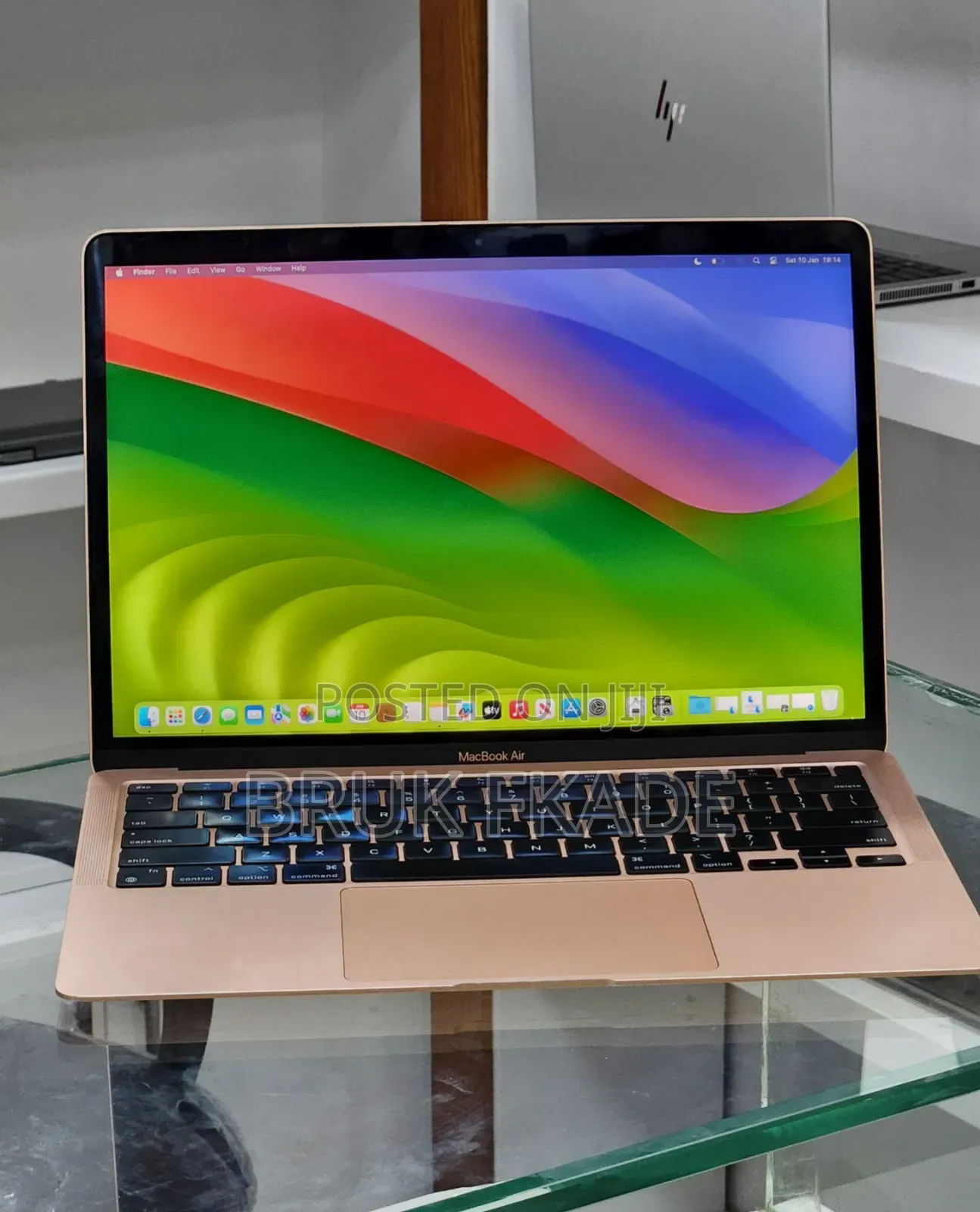 New Laptop Apple MacBook Air 2020 M1 8GB Apple M1 SSD 256GB