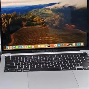 Laptop Apple MacBook Pro 2022 M2 8GB Apple M2 SSD 256GB