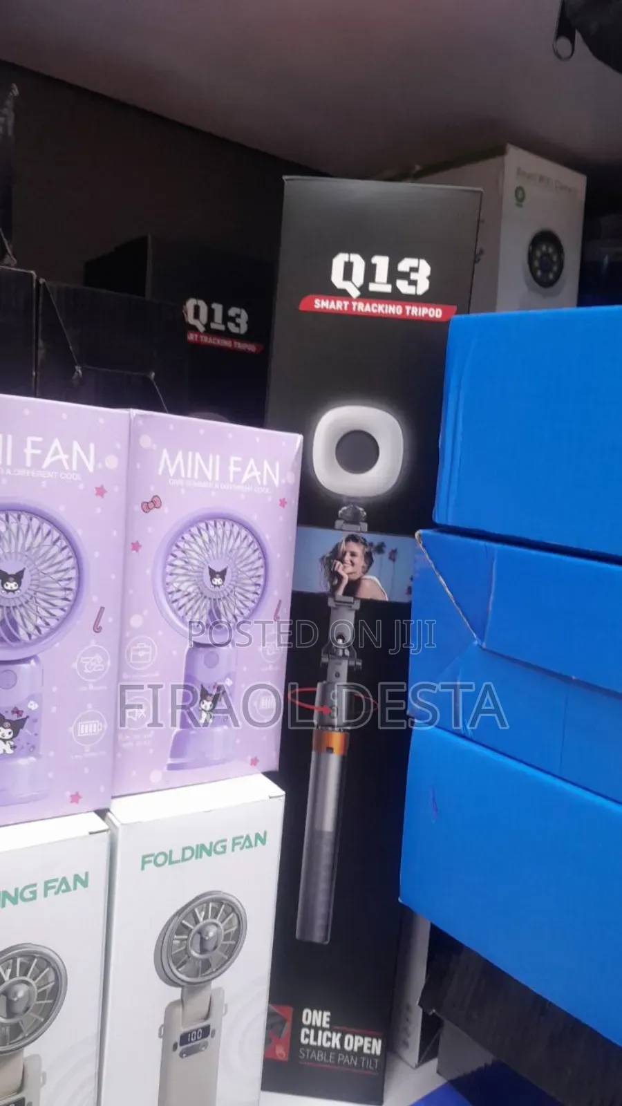 Q13 Smart Tracking Tripod