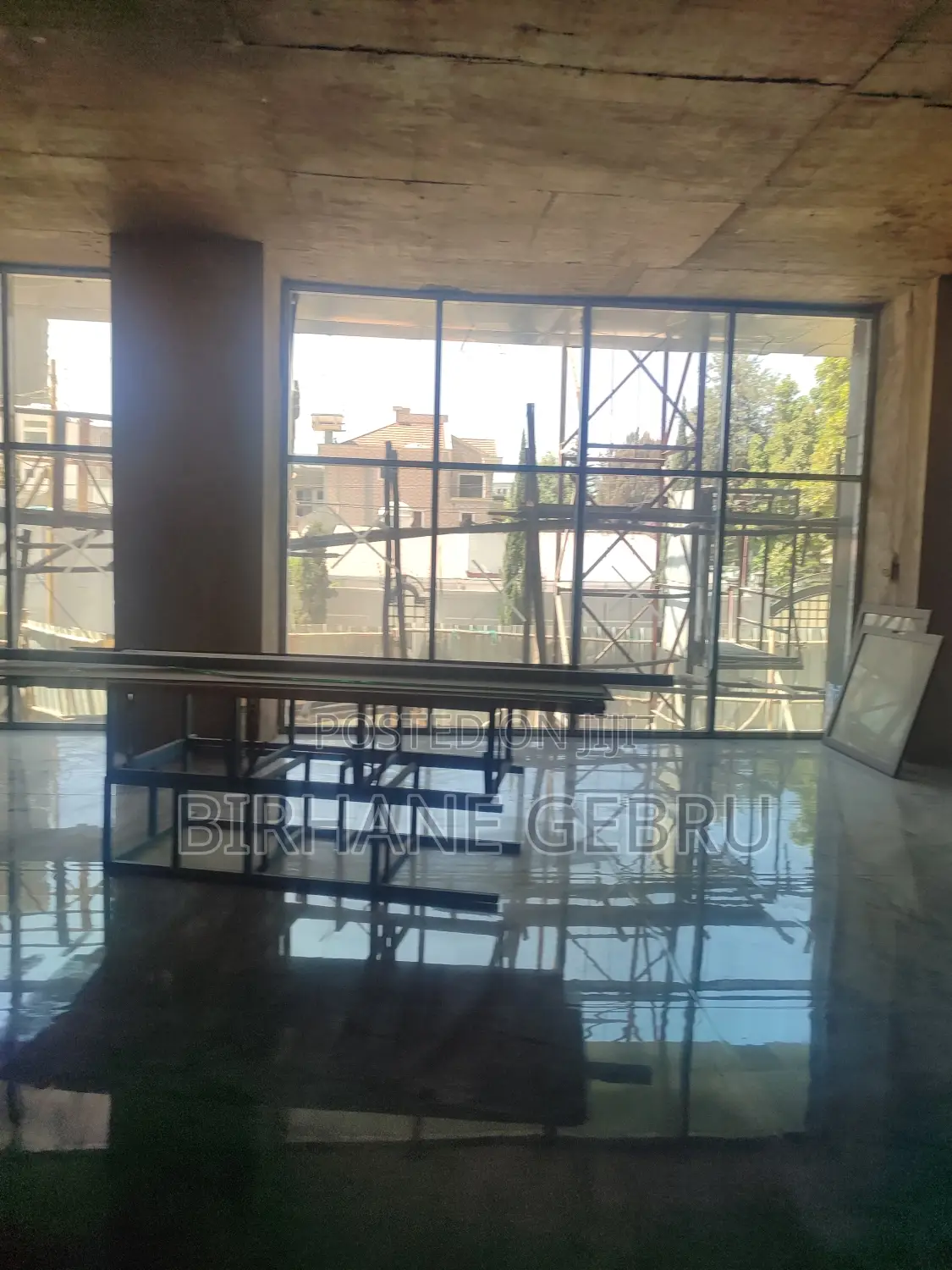 Space Rent for Cafe Resturant and Other