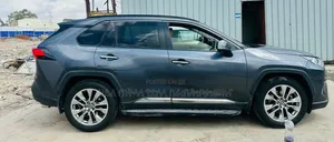 Toyota RAV4 2021 Beige