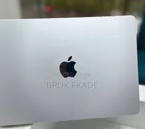 New Laptop Apple MacBook Air 2023 M2 8GB Intel Core I7 SSD 256GB