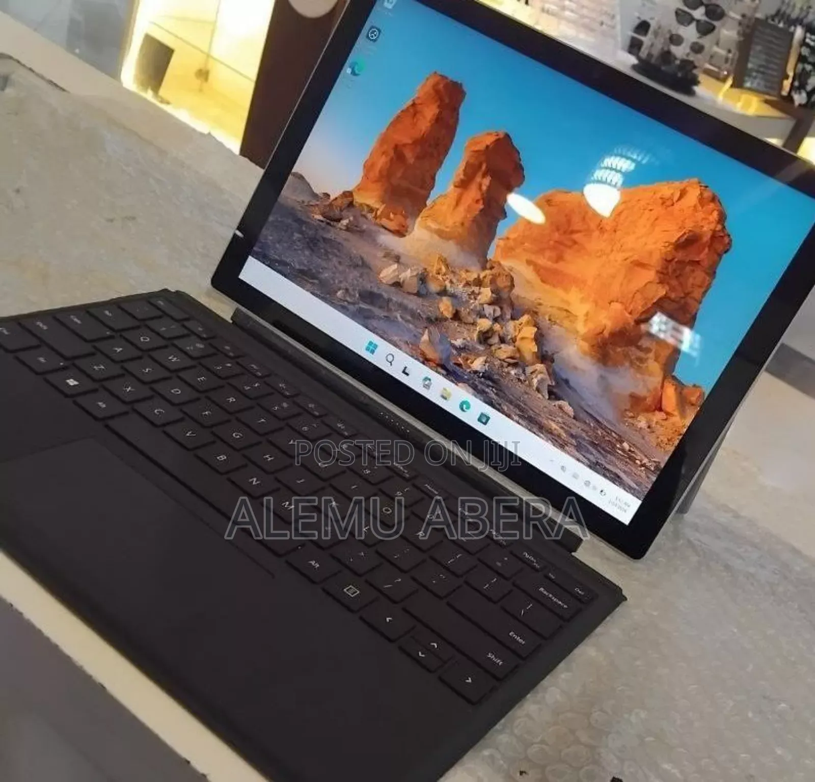 New Laptop Microsoft Surface Pro 7 16GB Intel Core I7 SSD 256GB